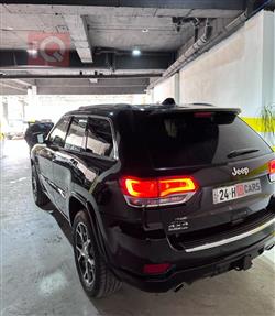 جیپ گراند شیرۆکی